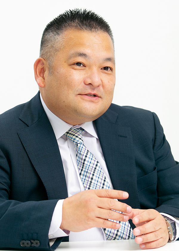 宗形 哲也 氏