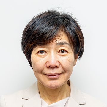 大越 いづみ