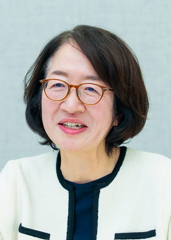 安原 ゆかり