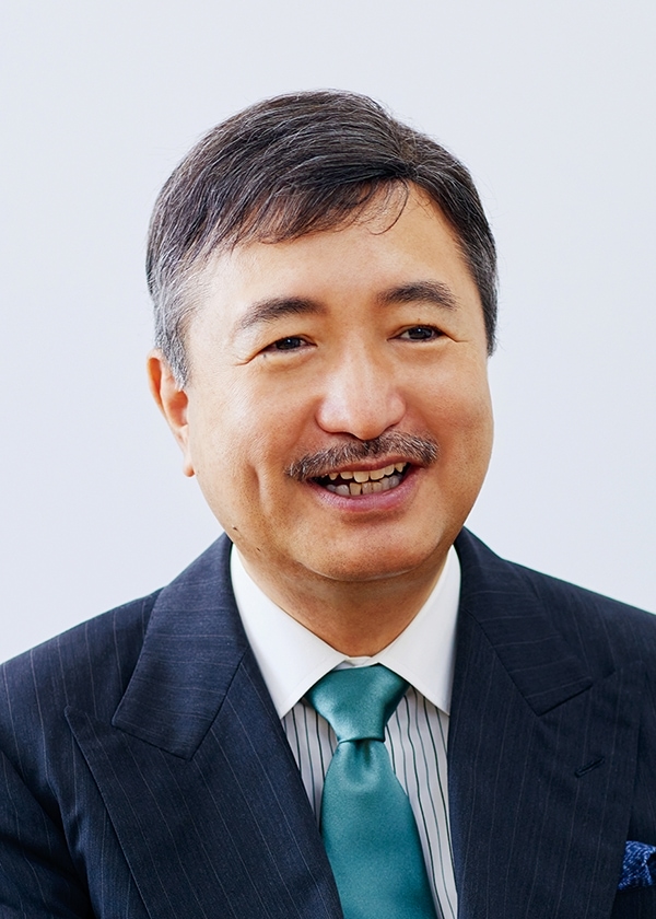 太田 英晴 氏