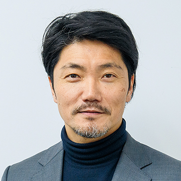 裵 英洙