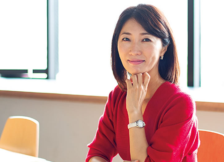 経沢香保子氏