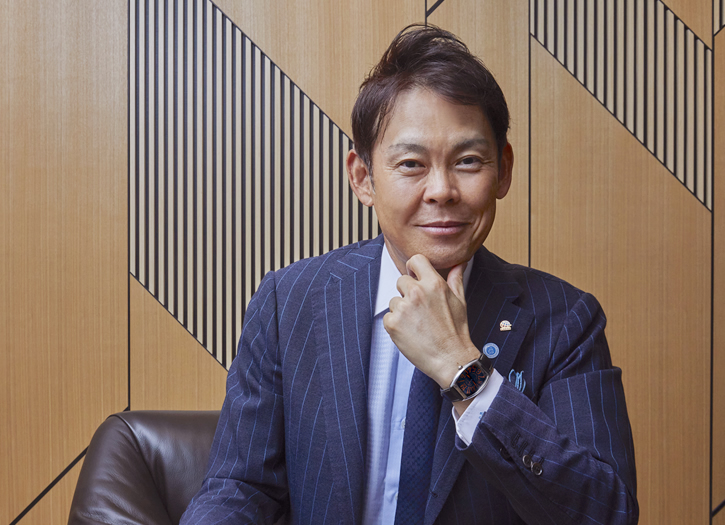 川端 克宜氏